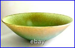 PETER LANE (b. 1932) A studio porcelain bowl