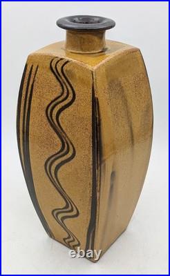 Philip Leach Springfield Studio Pottery Vase 20th Century Philip Leach Springfield Studio Pottery Vase 20th Century