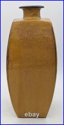 Philip Leach Springfield Studio Pottery Vase 20th Century Philip Leach Springfield Studio Pottery Vase 20th Century