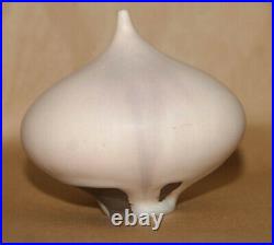 ROSE CABAT Studio Art Pottery Feelie Vase Signed Cream Onion shape
