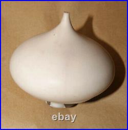 ROSE CABAT Studio Art Pottery Feelie Vase Signed Cream Onion shape