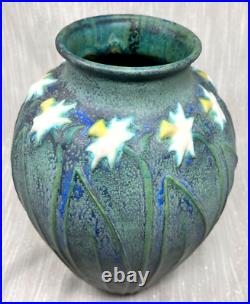 Rare Large Jemerick Studio Pottery Arts and Crafts Matte Green Jonquil Vase