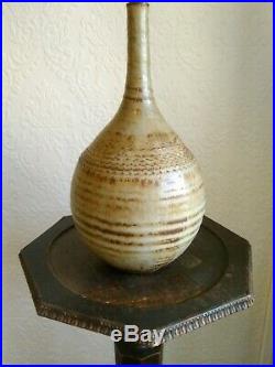 Ray Marshall Studio pottery. Signed and dated 1962. Excellent condition