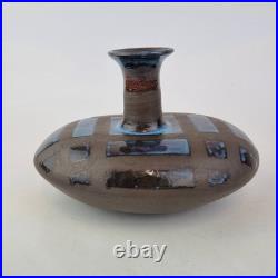 Reet Gilday Studio Pottery Vase Of Flattened Form 12cm High