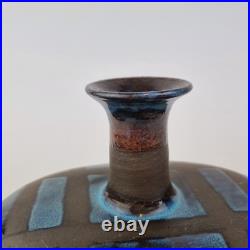 Reet Gilday Studio Pottery Vase Of Flattened Form 12cm High