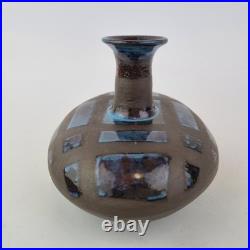 Reet Gilday Studio Pottery Vase Of Flattened Form 12cm High