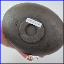 Reet Gilday Studio Pottery Vase Of Flattened Form 12cm High