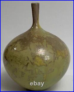 Signed Studio Pottery Thin Neck Vase 2007 By Robert Hessler