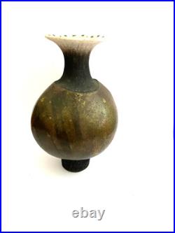 Studio pottery vase with potters mark 21.5 cm tall