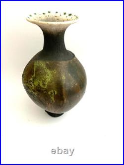Studio pottery vase with potters mark 21.5 cm tall