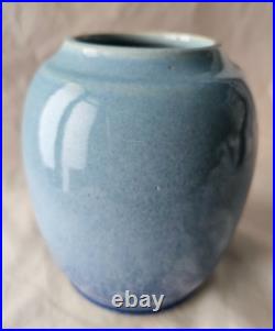 Stunning Harrow Weald studio pottery vase by Ronald Czilinski, Circa 1930's
