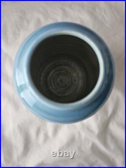 Stunning Harrow Weald studio pottery vase by Ronald Czilinski, Circa 1930's