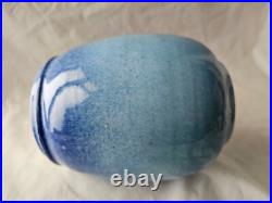 Stunning Harrow Weald studio pottery vase by Ronald Czilinski, Circa 1930's