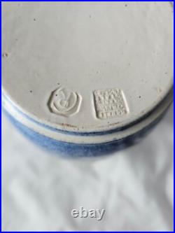 Stunning Harrow Weald studio pottery vase by Ronald Czilinski, Circa 1930's