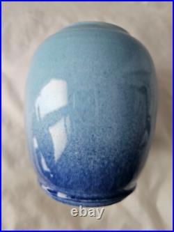 Stunning Harrow Weald studio pottery vase by Ronald Czilinski, Circa 1930's