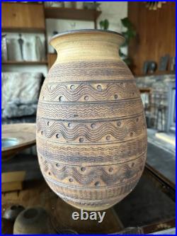 Stunning Large Studio Pottery Vase With Scraffito Decoration By Richard Heeley