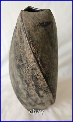 Stunning studio pottery Chris Carter tall spiral shaped lustre sheen vase