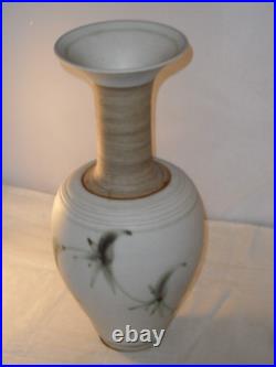 Sue Todd Kiln Lodge Studio Pottery Oriental Style Large Vase Great Design Piece Sue Todd Kiln Lodge Studio Pottery Oriental Style Large Vase Great Design Piece