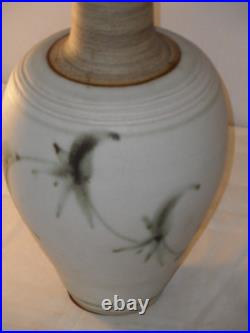 Sue Todd Kiln Lodge Studio Pottery Oriental Style Large Vase Great Design Piece Sue Todd Kiln Lodge Studio Pottery Oriental Style Large Vase Great Design Piece