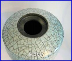 Tim Andrews raku glazed vase and cover 30cm tall