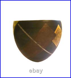 Tony Laverick (b. 1961) studio pottery vase/ bowl