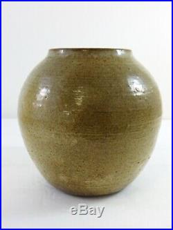 Toshiko Takaezu High Glaze Beige Vase Studio Art Pottery Signed Base 5.75 Inches