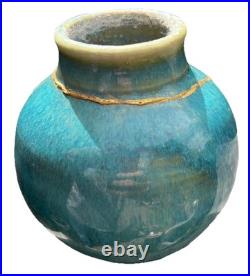 Traditional Authentic Kintsugi Real 23k Gold Vase Signed Studio Pottery Blue Traditional Authentic Kintsugi Real 23k Gold Vase Signed Studio Pottery Blue