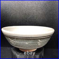 Ursula Mommens (1908-2010) Studio Pottery Wax Resist Decorated bowl 14cm #2653 Ursula Mommens (1908-2010) Studio Pottery Wax Resist Decorated bowl 14cm #2653