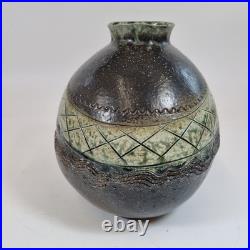 Vintage Japanese Studio Pottery Vase Incised Decoration 19cm High