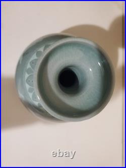 Vintage Korean Celadon Crackle Glaze Vase With Flying Cranes Vintage Korean Celadon Crackle Glaze Vase With Flying Cranes