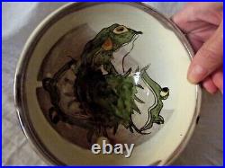 Vintage & Rare Jennie Hale Art Studio Pottery Bowl Frog Design 17.5cm diam