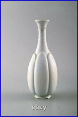 Wilhelm Kåge for Gustavsberg Studio. Vase in glazed ceramics. 1960s
